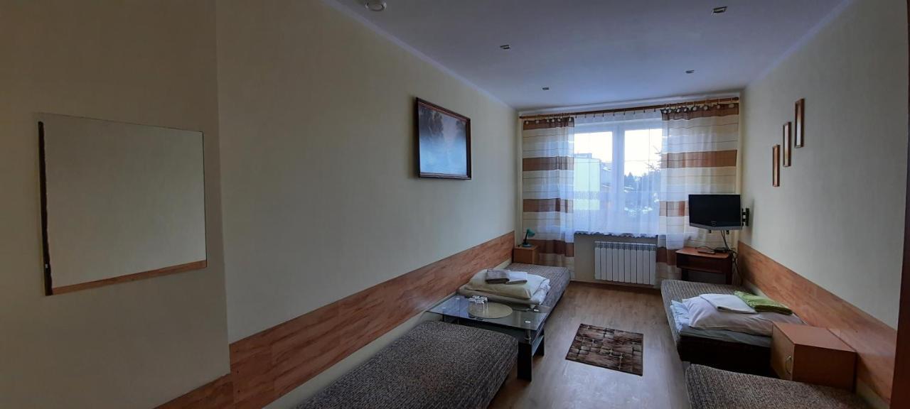 Noclegi-Zajazd"Mieszko" Tarnobrzeg Exterior foto