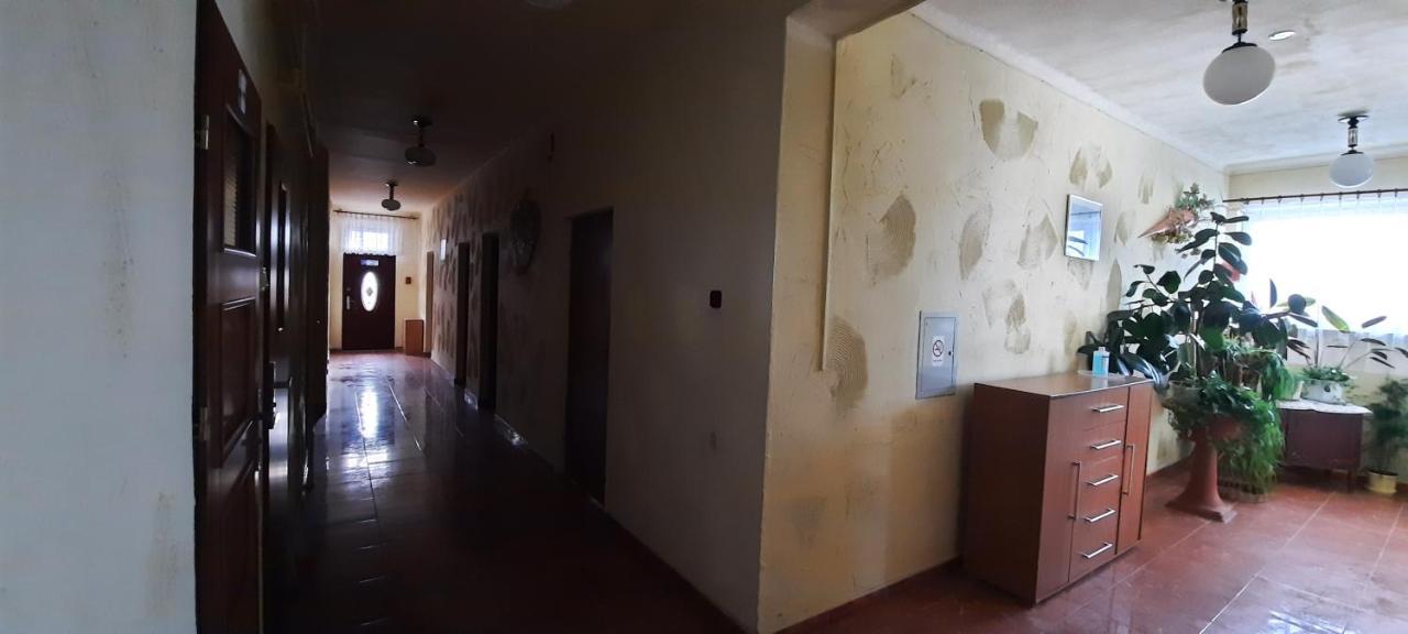 Noclegi-Zajazd"Mieszko" Tarnobrzeg Exterior foto